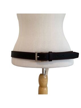 NWT Isaac Mizrahi NewYork belt genuine black leather red contrasting stitched 38